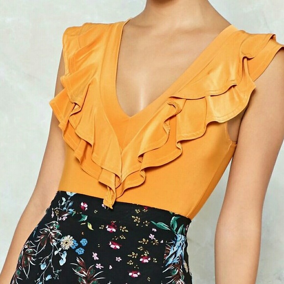 Nasty Gal Tops - NWT Bodysuit  Ruffle Plunge V Neck US Size 8